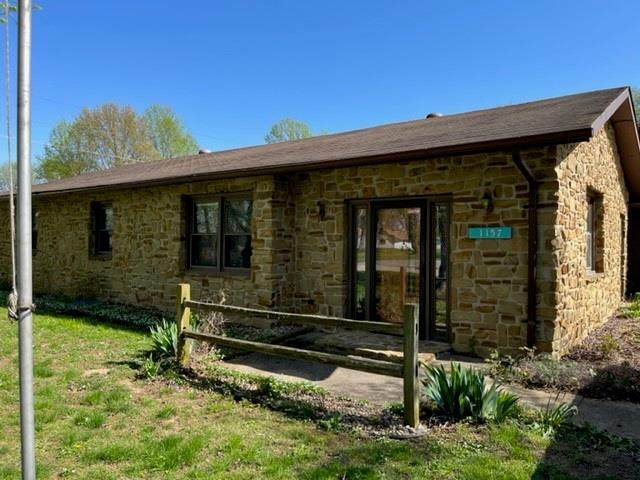 1157 Evelyn Street - Photo 1