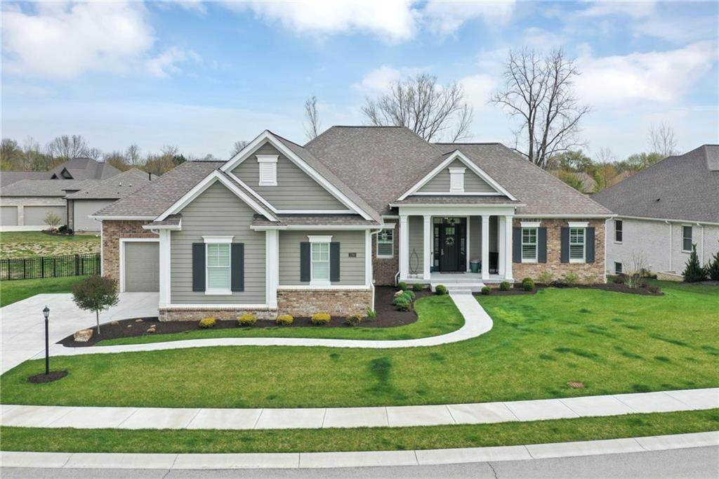 2760 Silver Oaks Drive - Photo 1