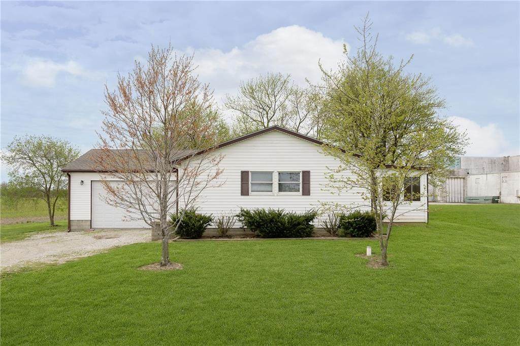 1315 State Road 47 - Photo 1