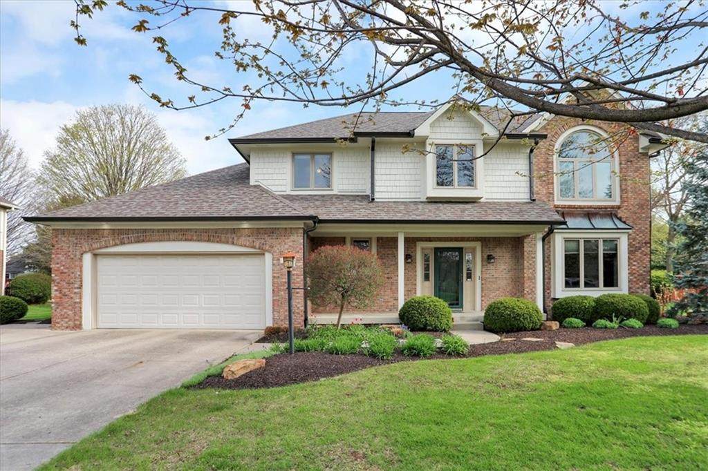 110 Admiral Way - Photo 1