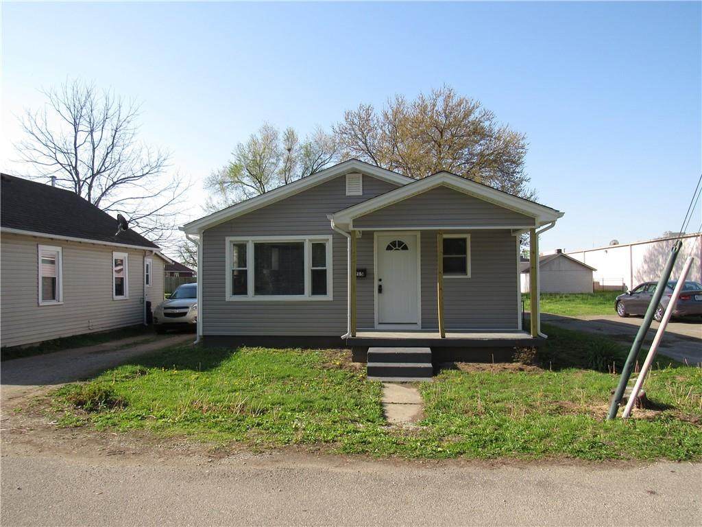 2215 Mapleton Court - Photo 1