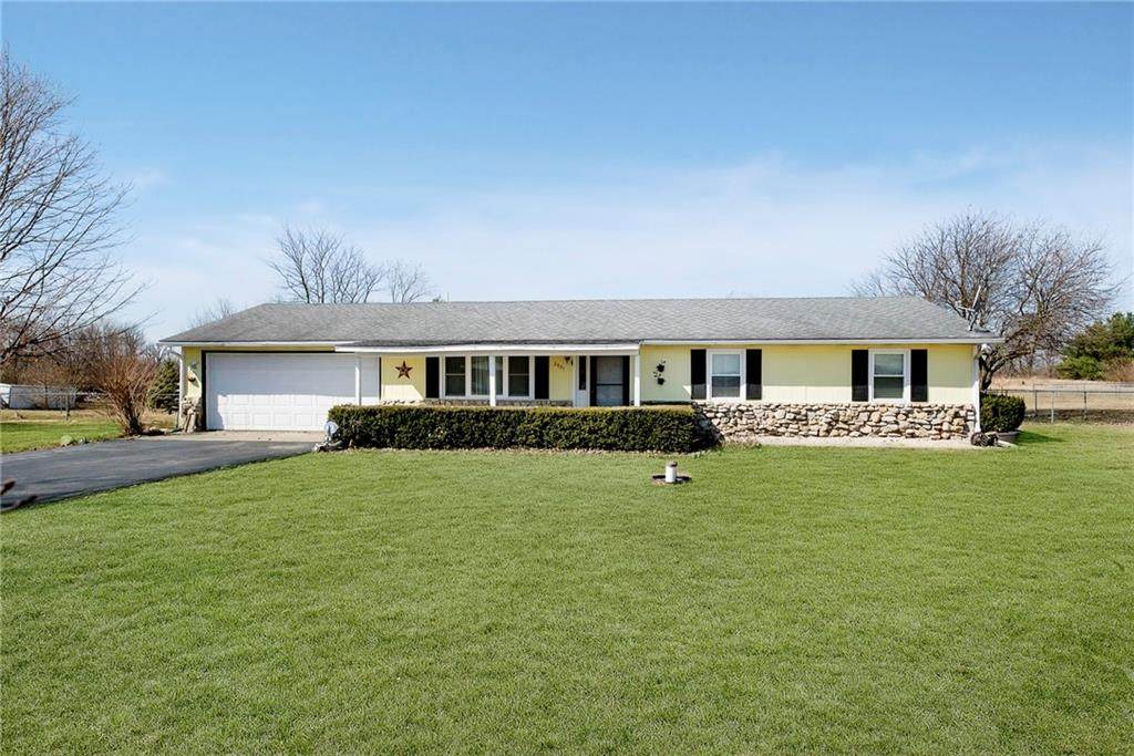 2501 Country Club Road - Photo 1