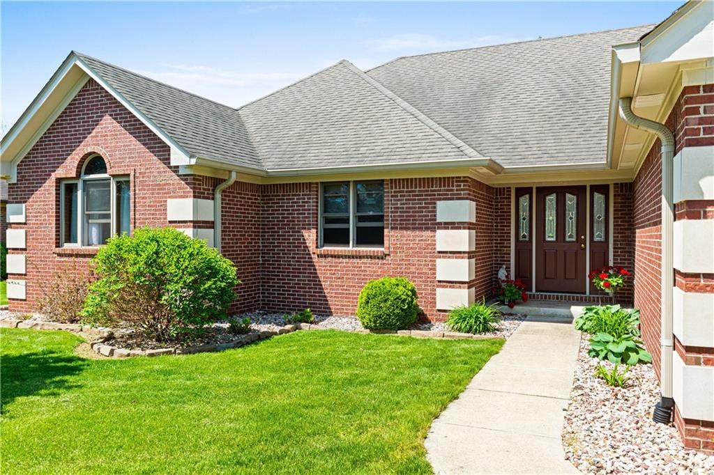 5838 Red Maple Drive - Photo 1