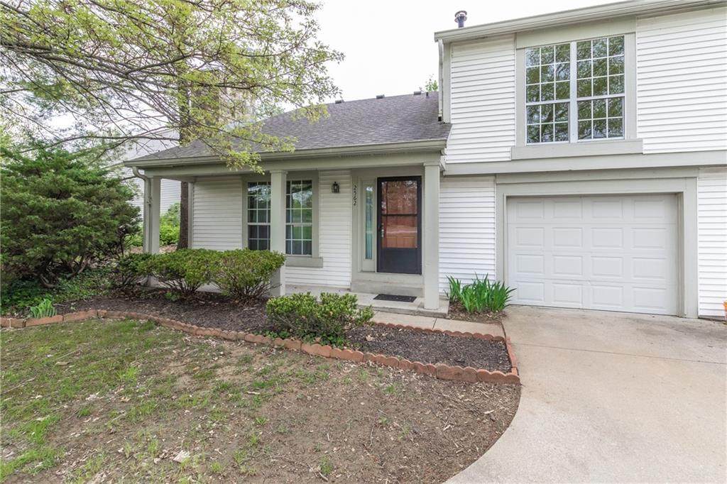 2562 Chaseway Court - Photo 1