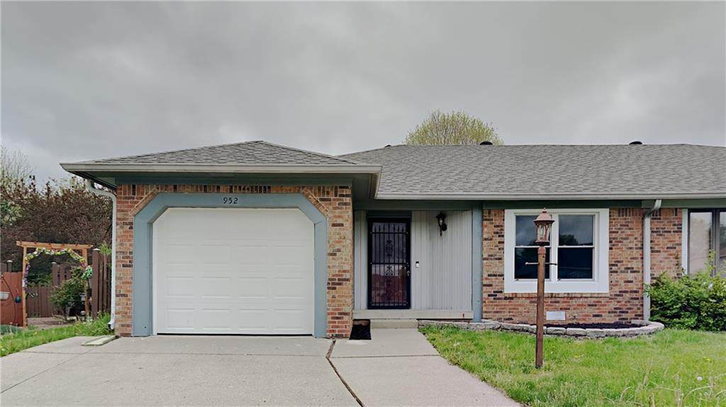 952 Maple Grove Drive - Photo 1