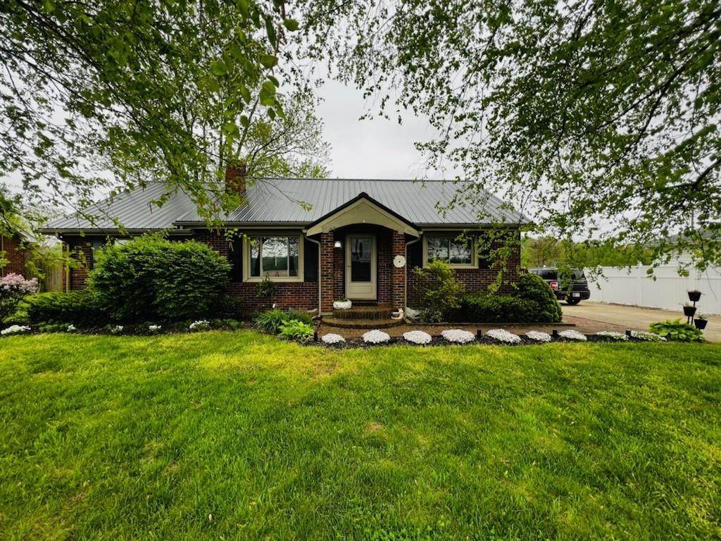 1585 State Road 135 - Photo 1