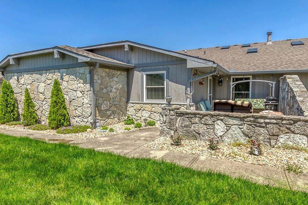 1197 Paradise Court - Photo 1