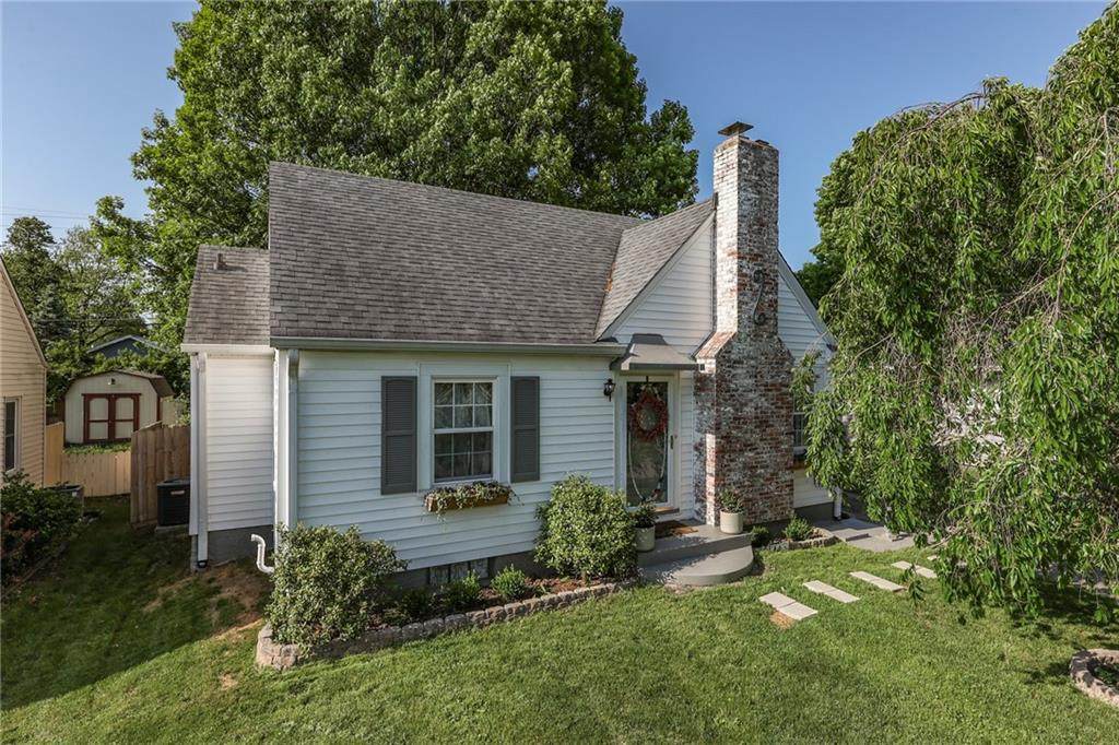 807 Edwards Avenue - Photo 1