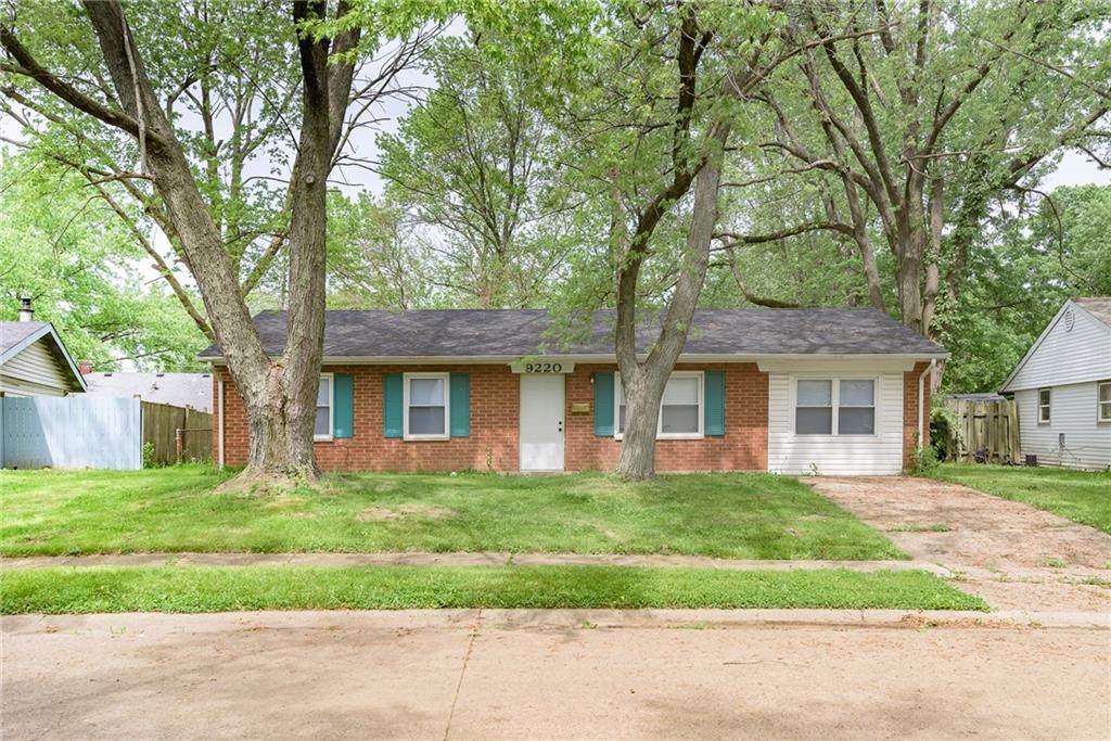 9220 Rochelle Drive - Photo 1