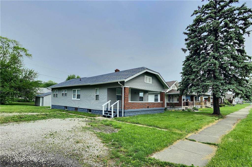 726 Sherman Drive - Photo 1