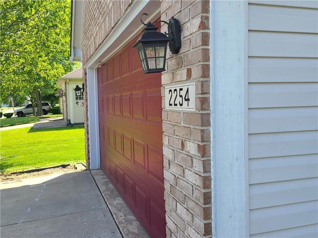 2254 Valley Creek East Lane - Photo 1