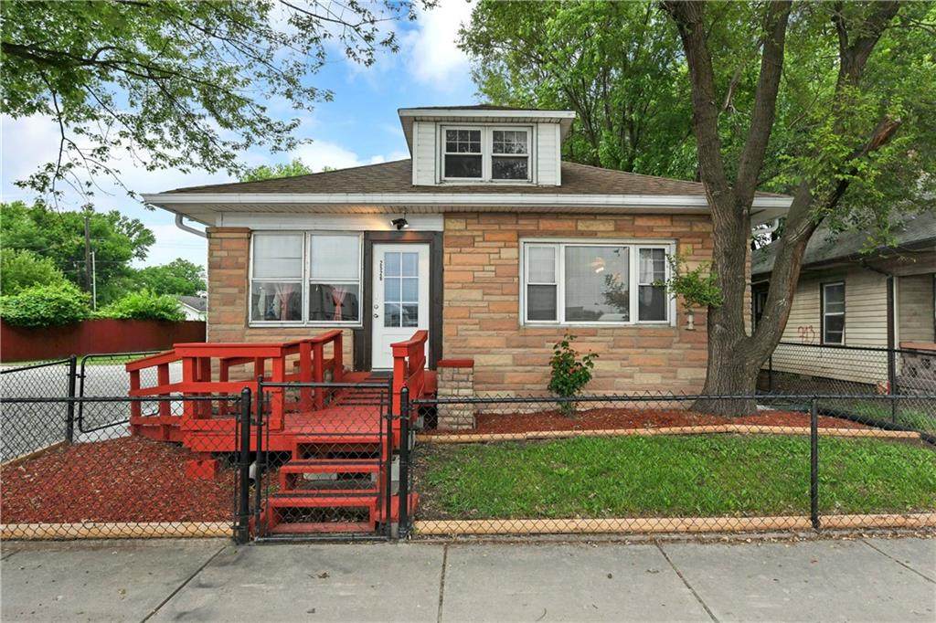 2526 Holt Road - Photo 1