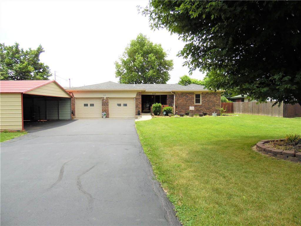 252 Fenton Avenue - Photo 1