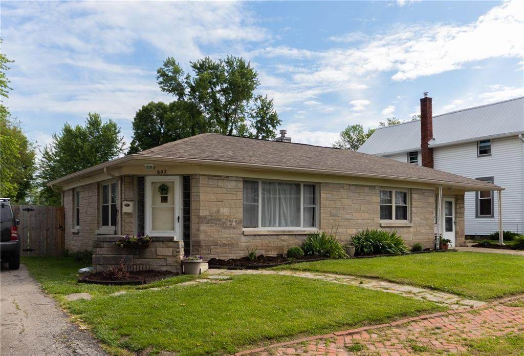602 Washington Street - Photo 1