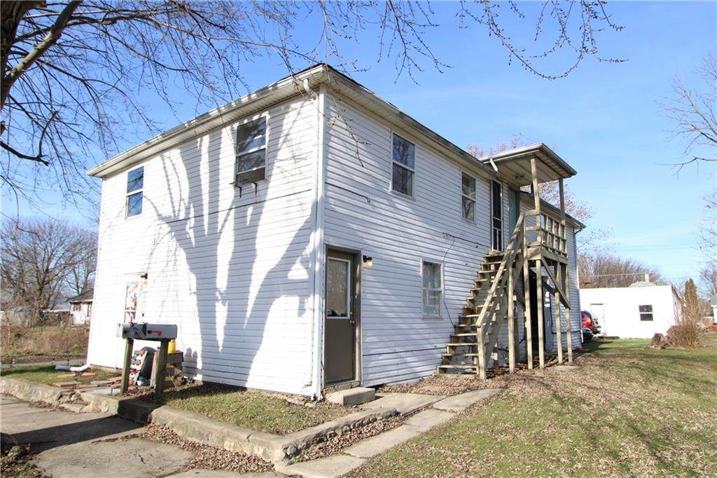 1602 D Avenue - Photo 1