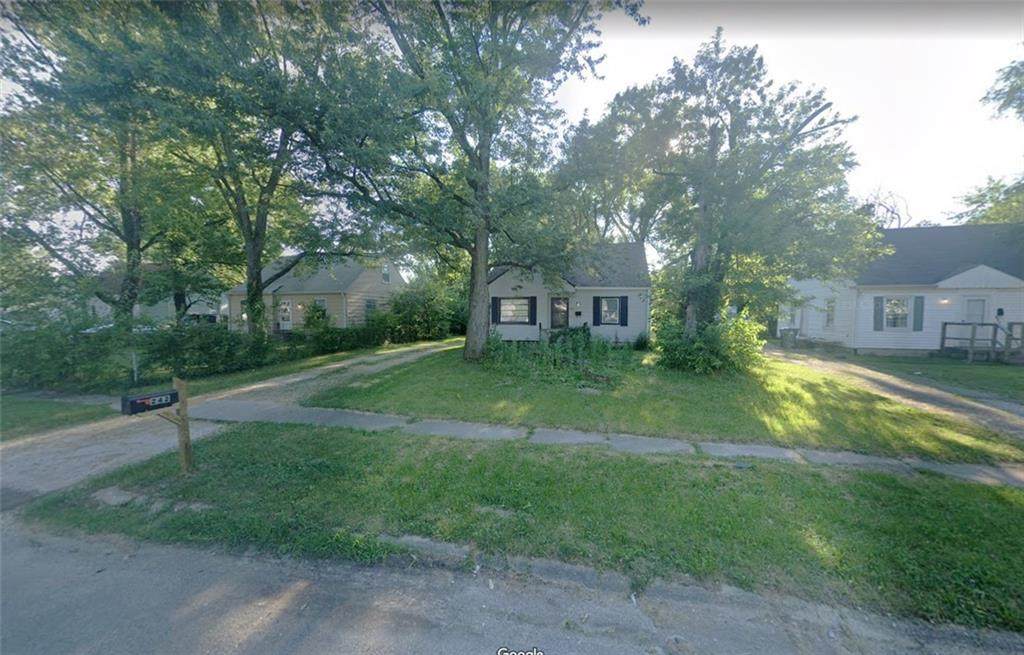2426 Webster Avenue - Photo 1