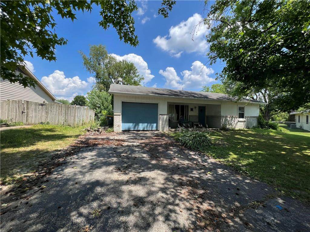 721 Westwood Drive - Photo 1