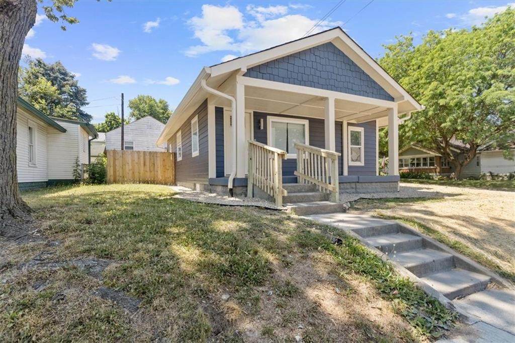 103 Hoefgen Street - Photo 1