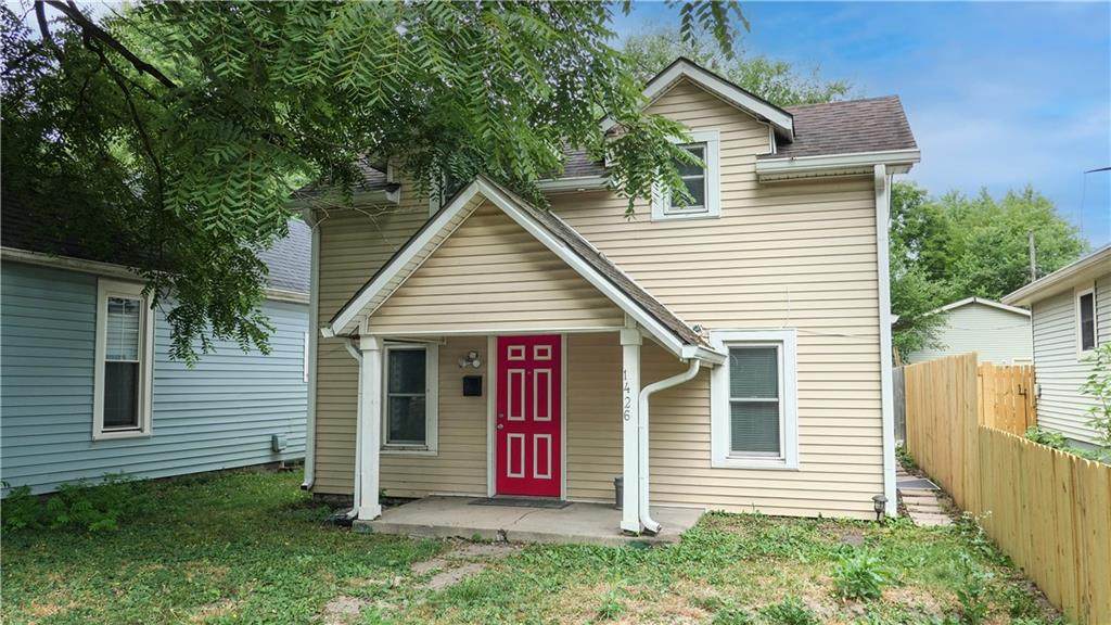 1426 Laurel Street - Photo 1