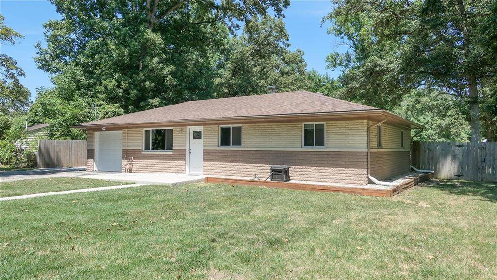 9102 Thompson Road - Photo 1