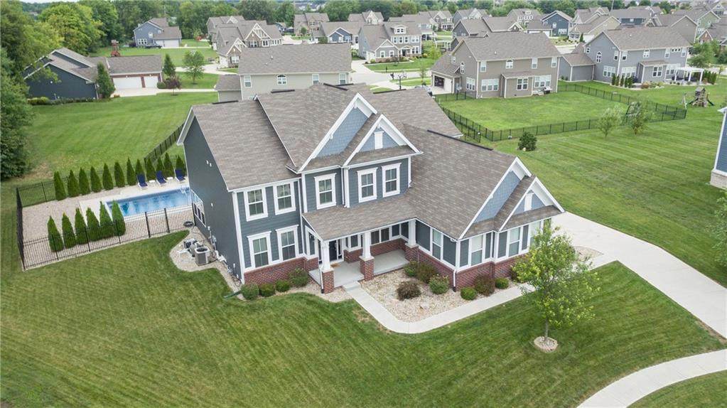 1362 Winfield Way - Photo 1