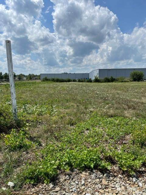00 Fields Boulevard - Photo 1