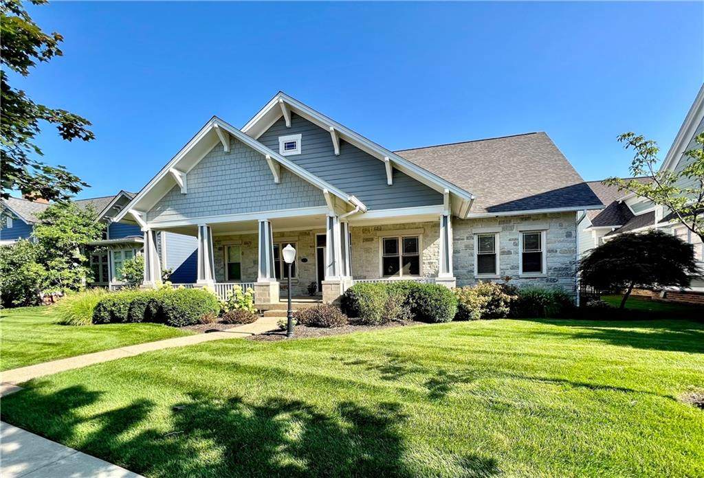 2328 Shaftesbury Road - Photo 1