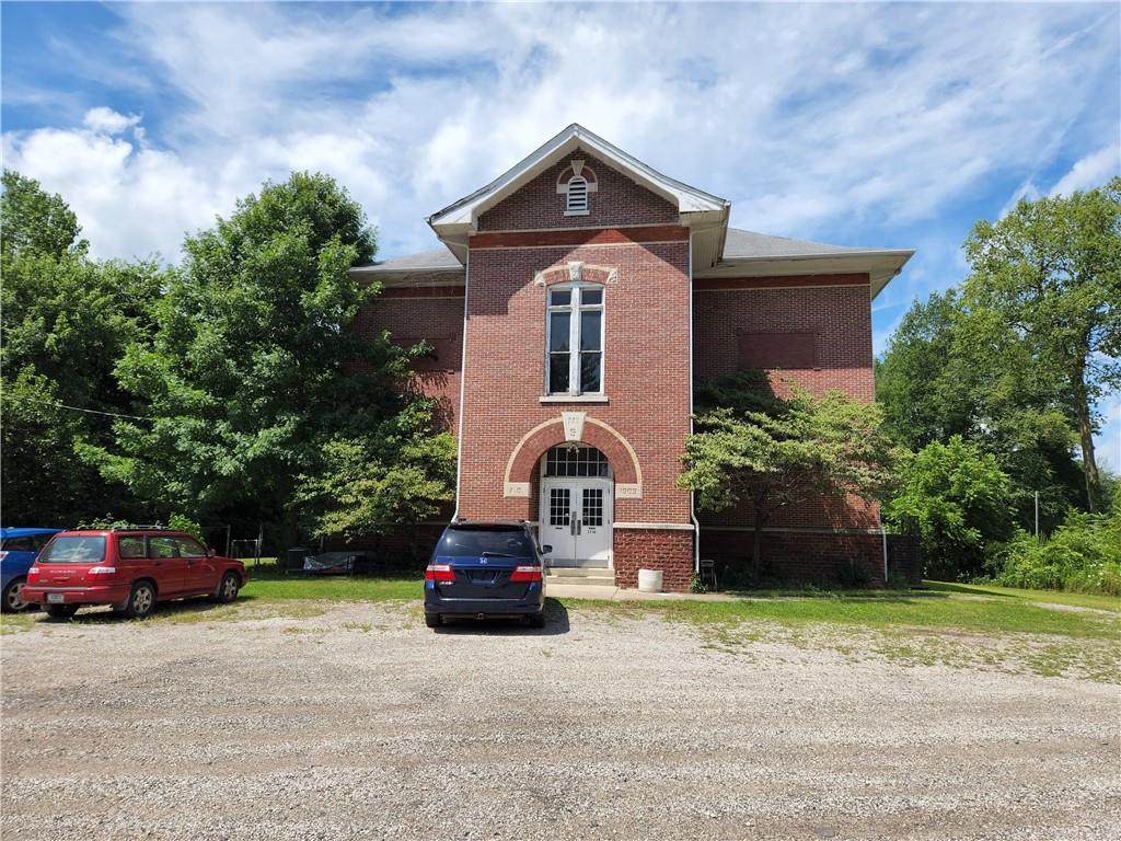 7730 County Rd 1050 - Photo 1