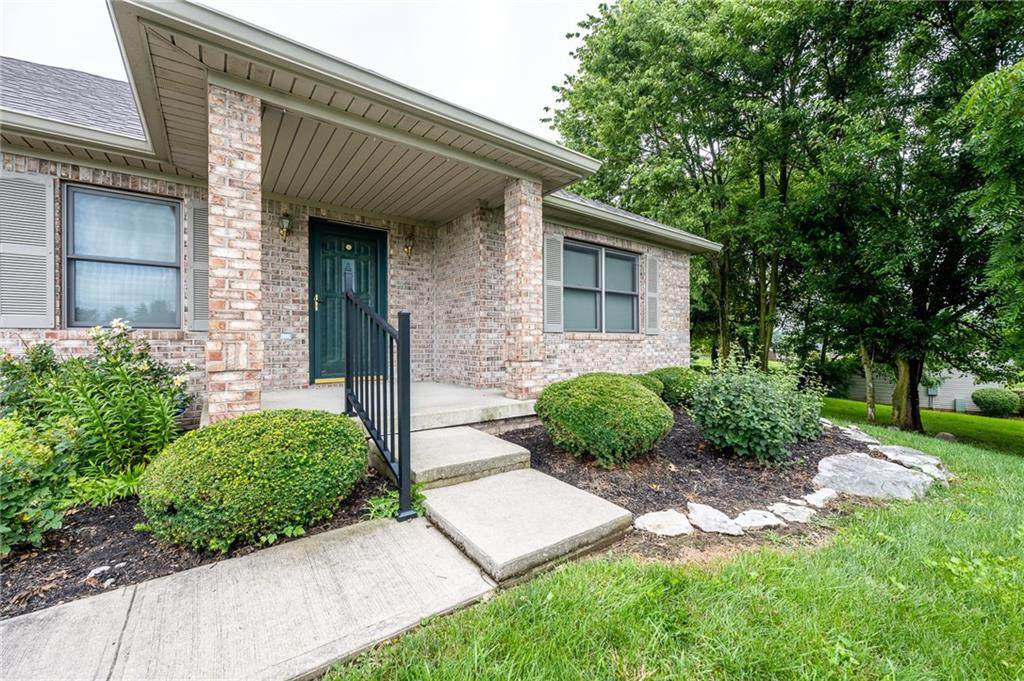 610 Longcastle Drive - Photo 1