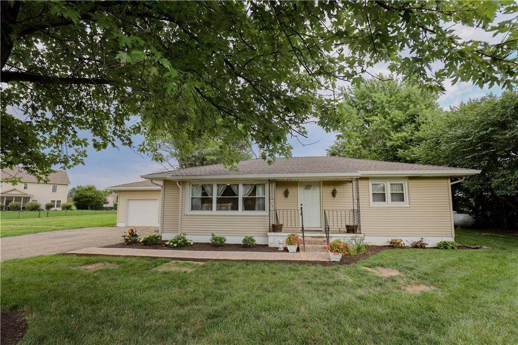 1517 Honey Creek Road - Photo 1