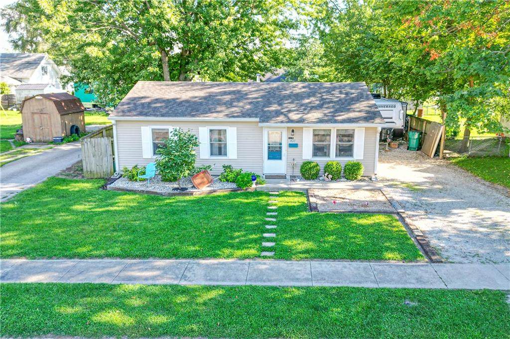 421 Ash Street - Photo 1