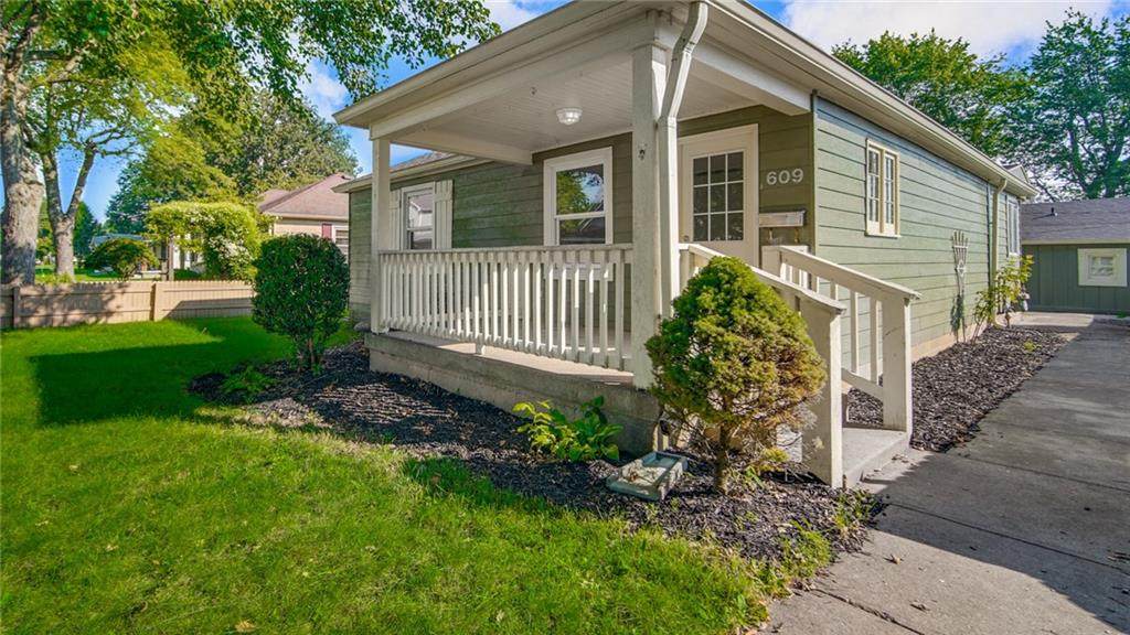 609 Poplar Street - Photo 1