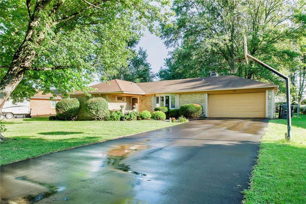 609 Ernie Lu Avenue - Photo 1
