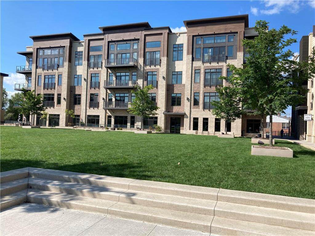 15 Executive Drive - Photo 1