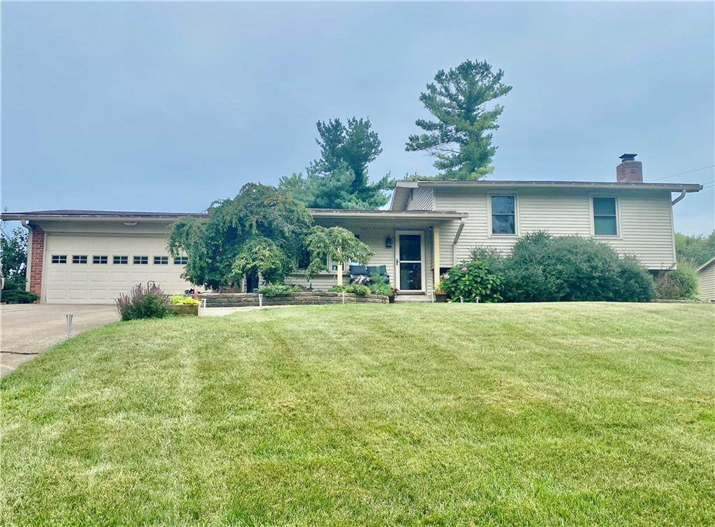 427 Edgewood Drive - Photo 1