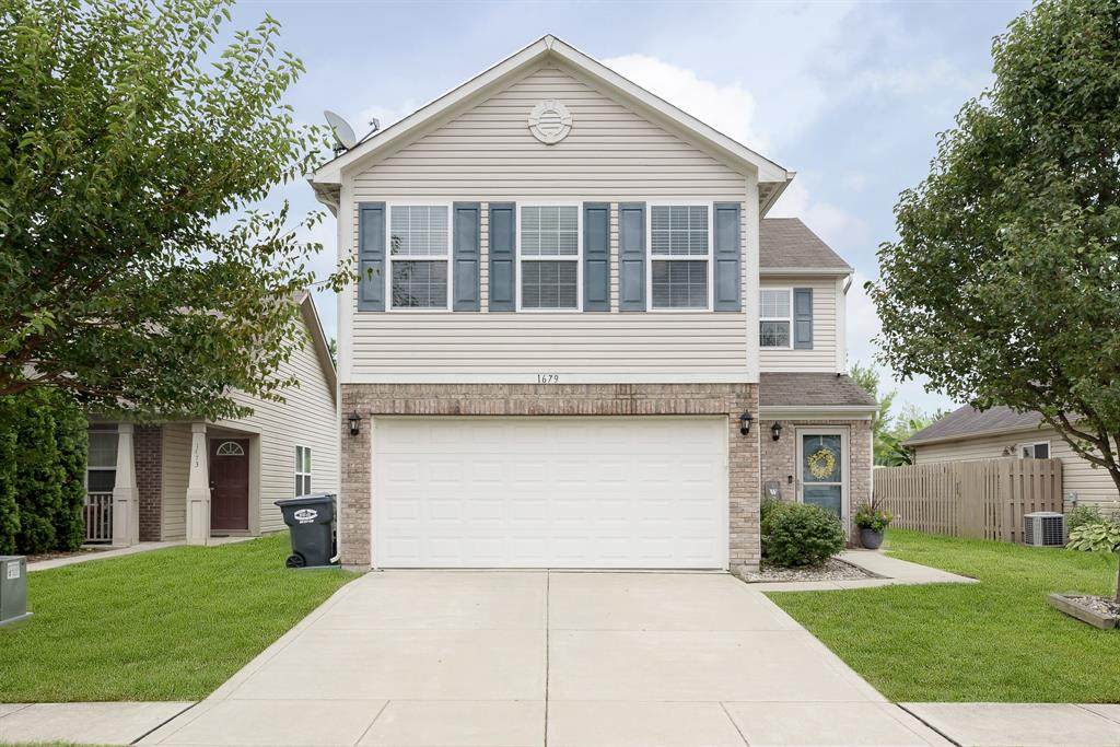 1679 Roundhouse Circle - Photo 1