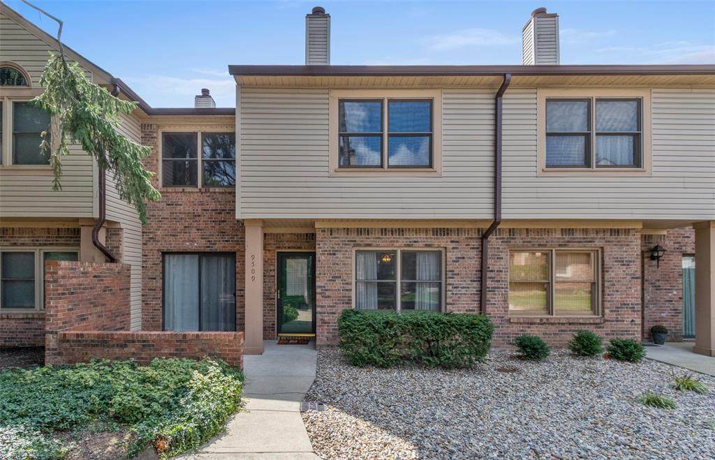 9509 Maple Way - Photo 1