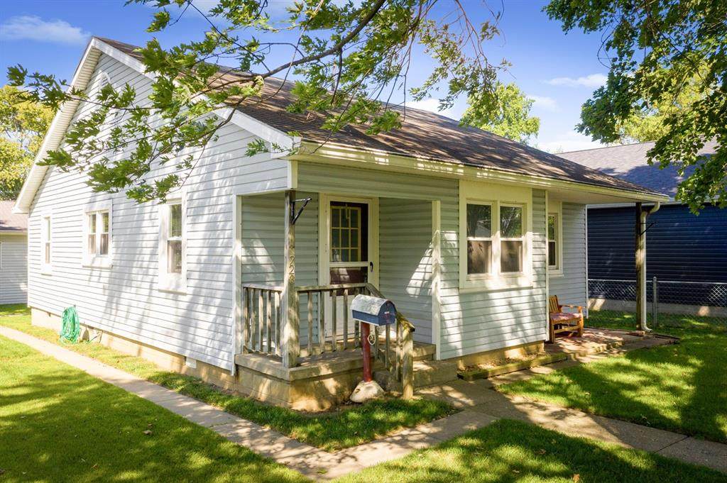 723 Emerson Drive - Photo 1
