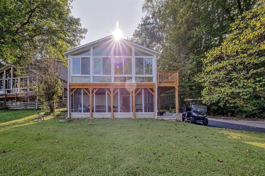 8039 Lakeview Drive - Photo 1
