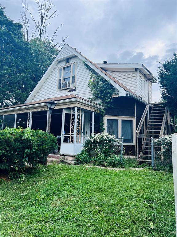 439 Colorado Avenue - Photo 1