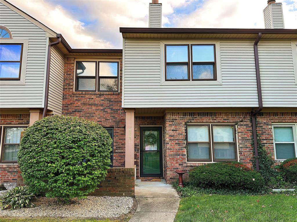 9567 Maple Way - Photo 1