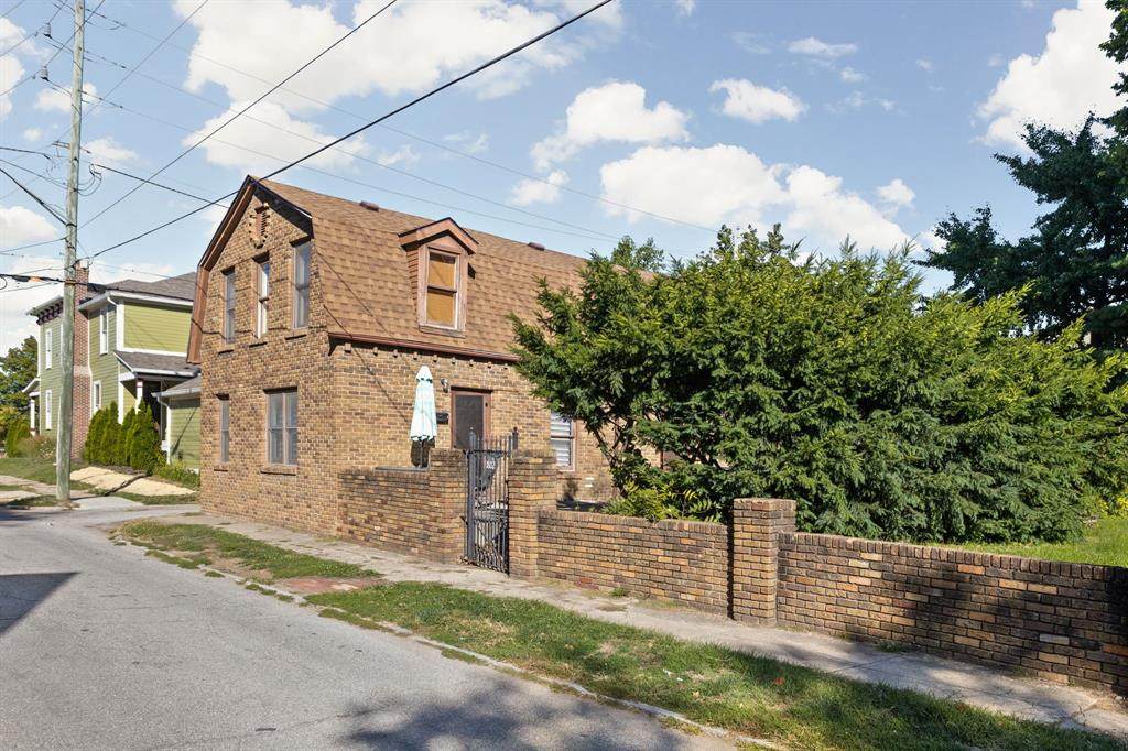 1802 Talbott Street - Photo 1