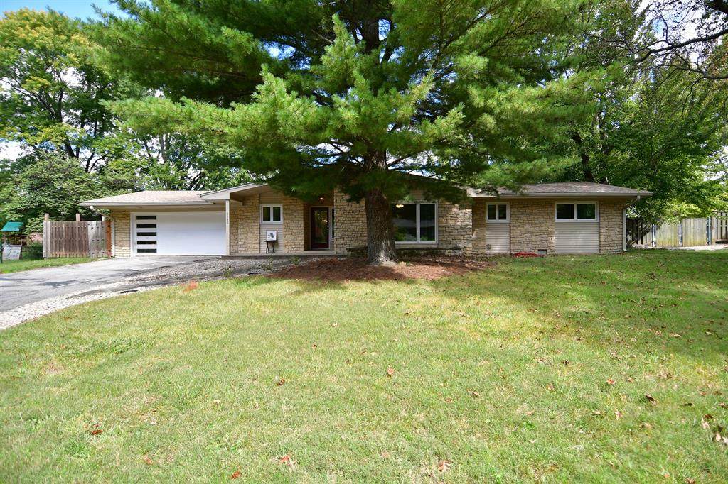 1130 North Drive - Photo 1