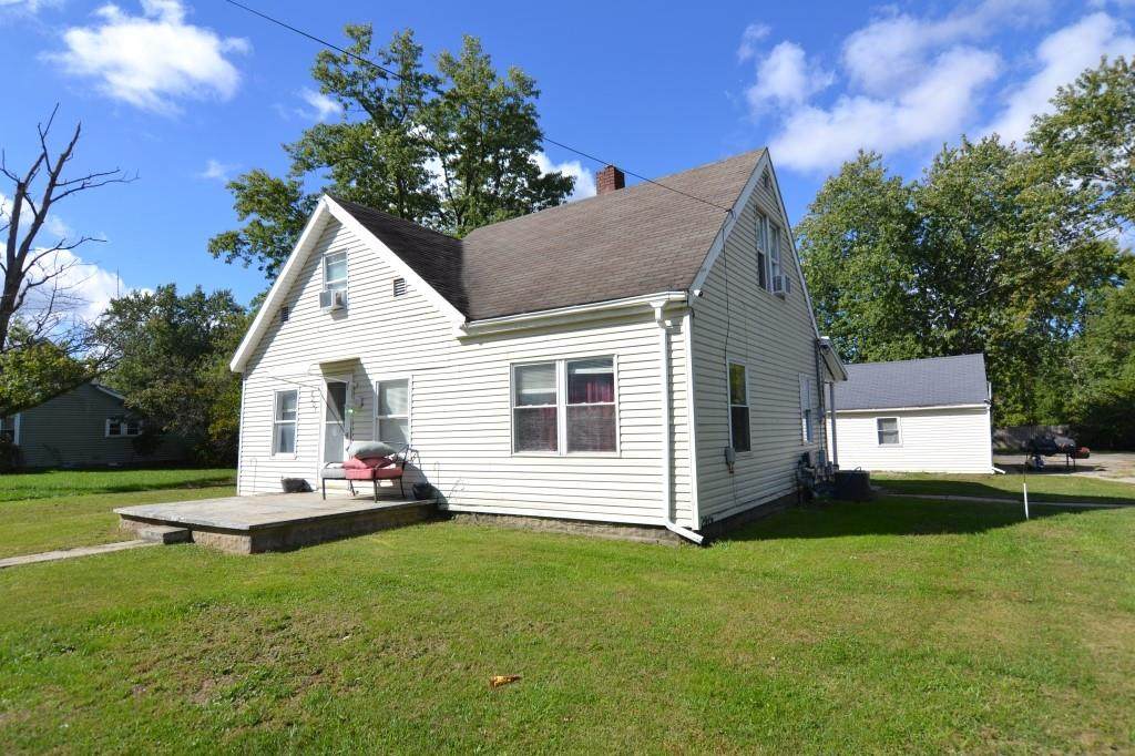 8207 Redbird Drive - Photo 1