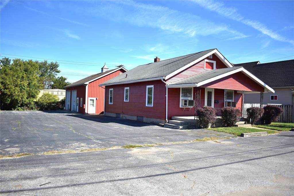 618 Troy Avenue - Photo 1