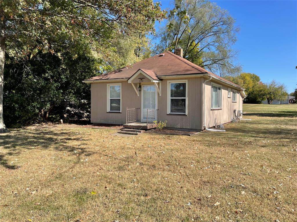 2310 19th Street - Photo 1