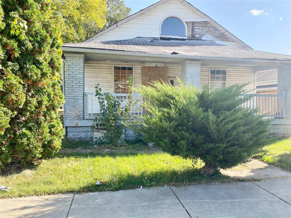 2435 Columbia Avenue - Photo 1