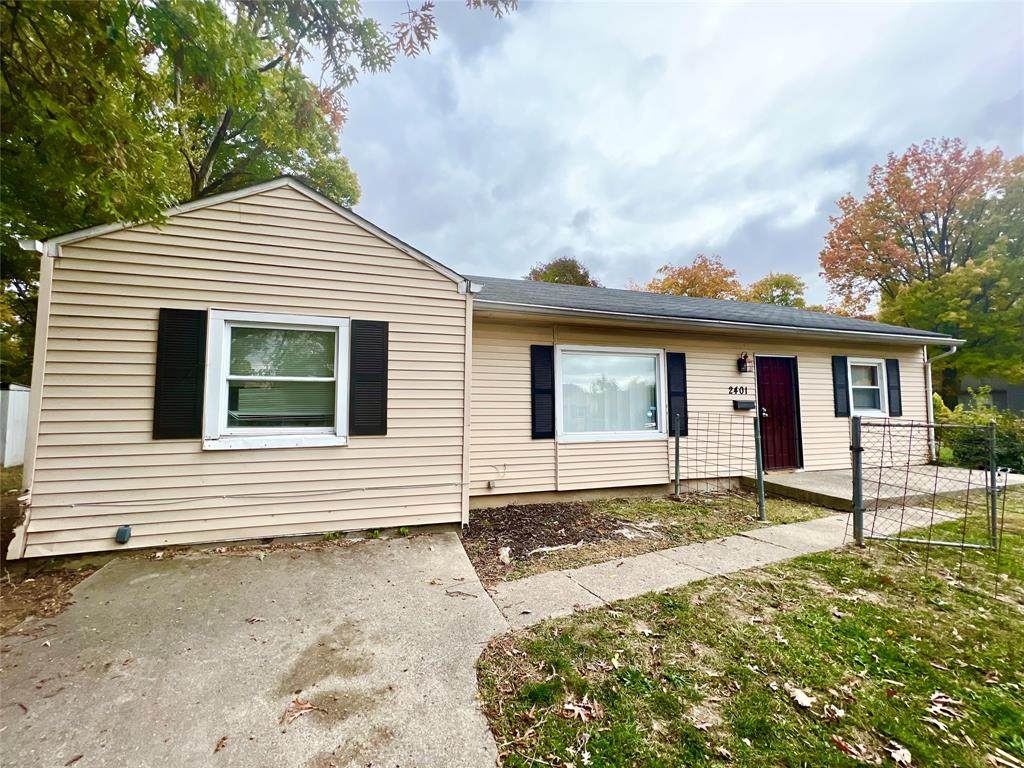 2401 Sheridan Avenue - Photo 1