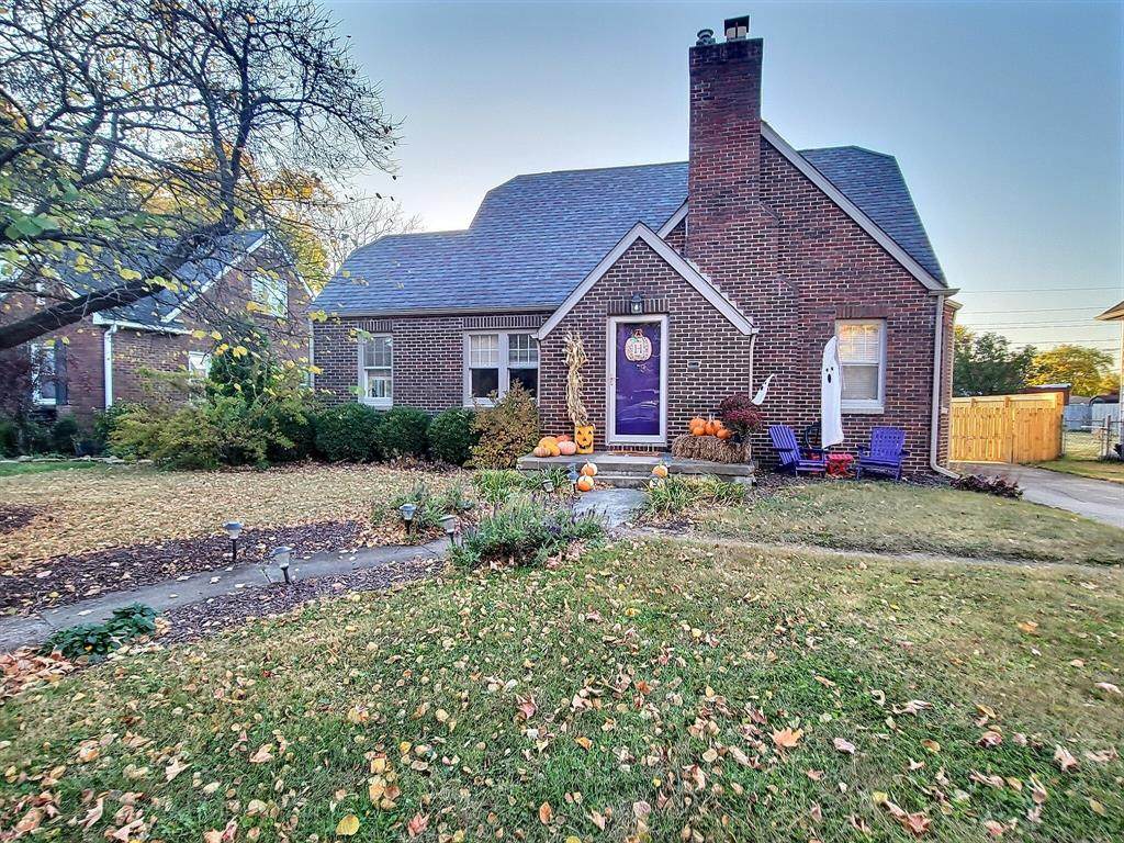 1640 Maple Street - Photo 1