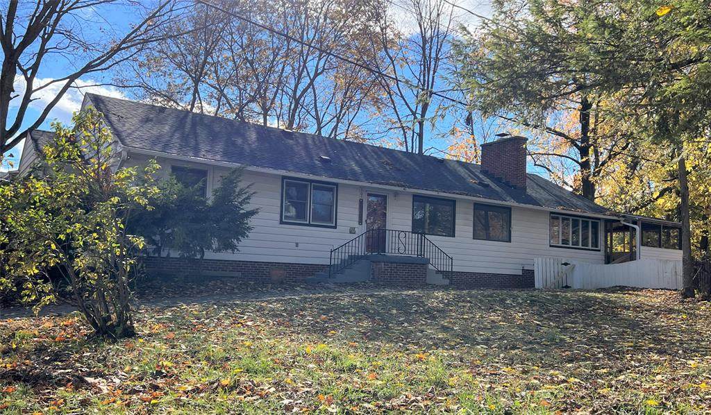 305 John Street - Photo 1